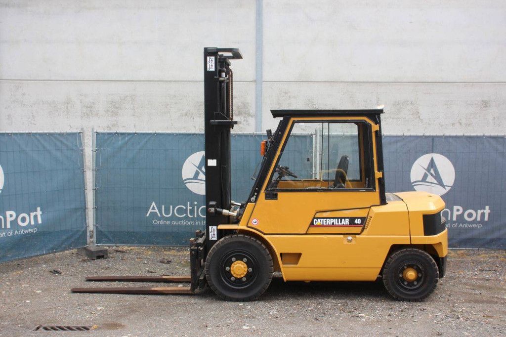 Caterpillar DP40 Diesel-Gabelstapler 4000 kg 4,5 m 1994