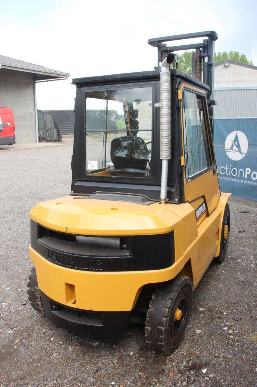 Caterpillar DP40 Diesel-Gabelstapler 4000 kg 4,5 m 1994