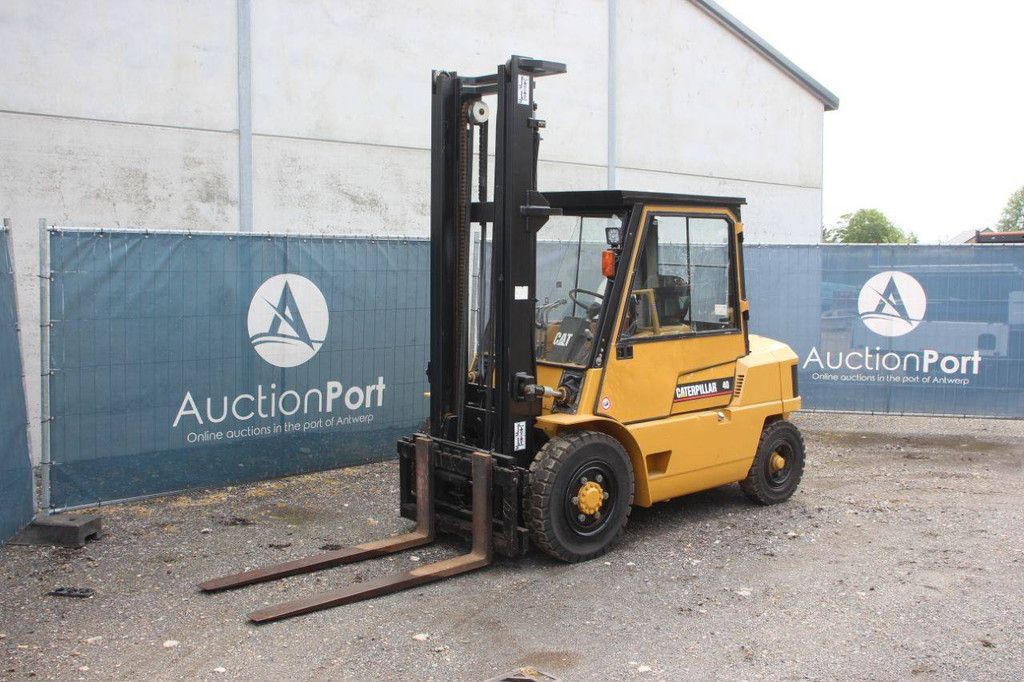 Caterpillar DP40 Diesel-Gabelstapler 4000 kg 4,5 m 1994