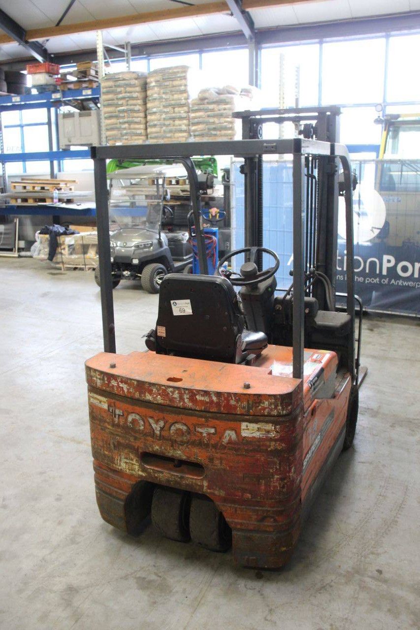 Toyota 5FBE18 Electric Forklift 1750kg 3.5m 2000