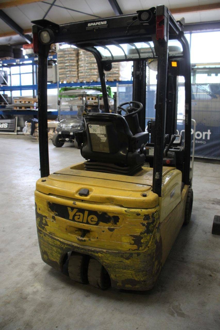 Forklift Yale ERP18VT Electric 1690kg 4.9m 2015