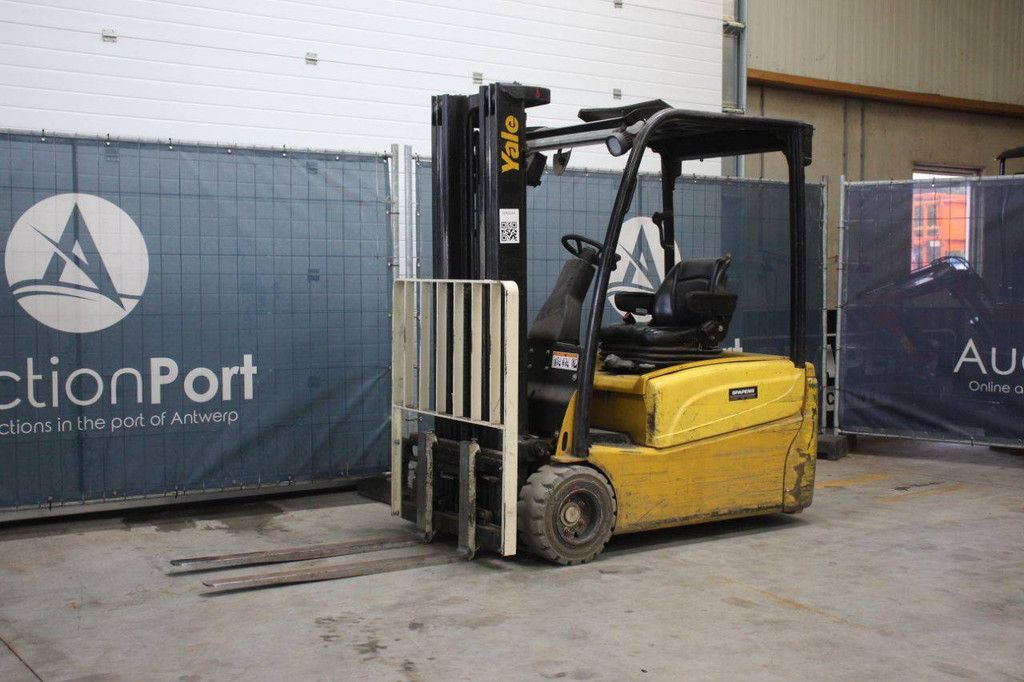 Forklift Yale ERP18VT Electric 1690kg 4.9m 2015
