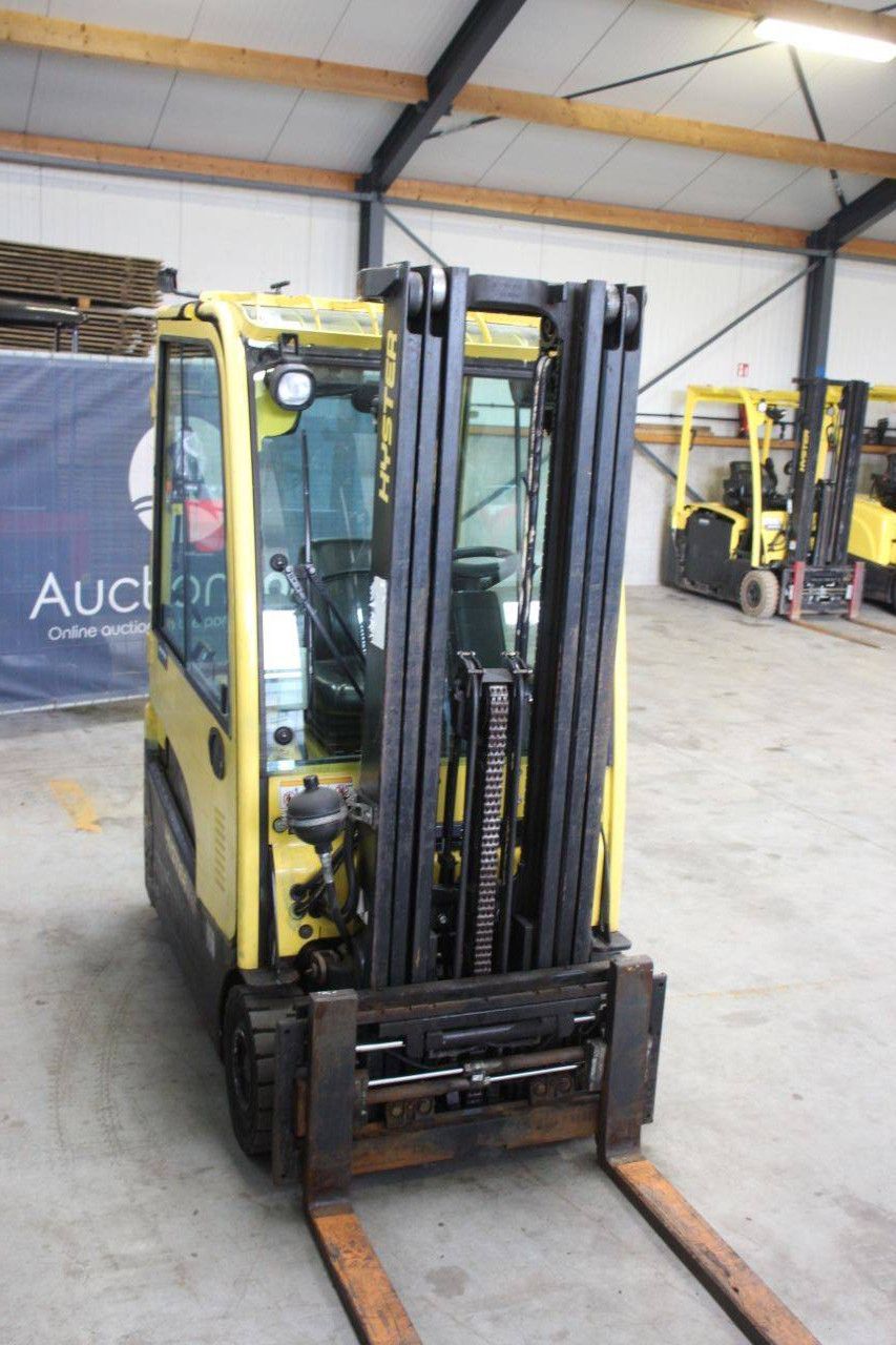 Gabelstapler Hyster J1.6XNT Elektro 1450kg 4,9m 2015