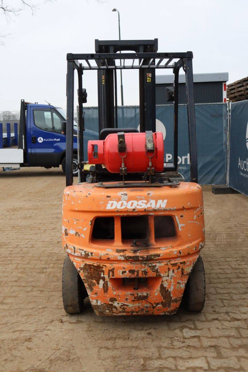 Doosan G25G-5 LPG Forklift 2500kg 5.99m