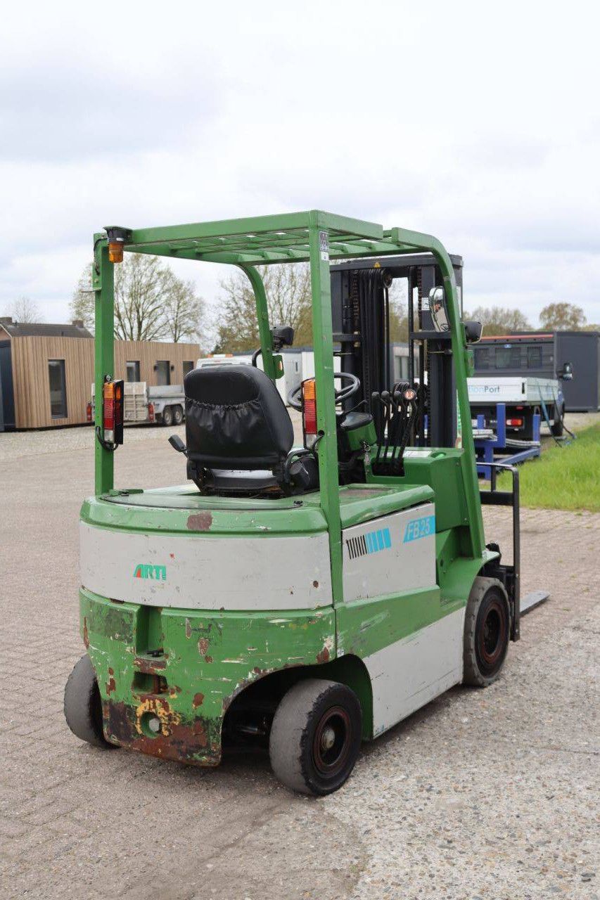 Forklift Artison FB 25 Electric 2000kg 5.0m 2008