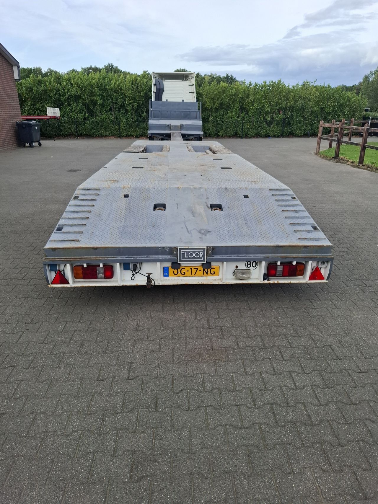 Floor semi dieplader