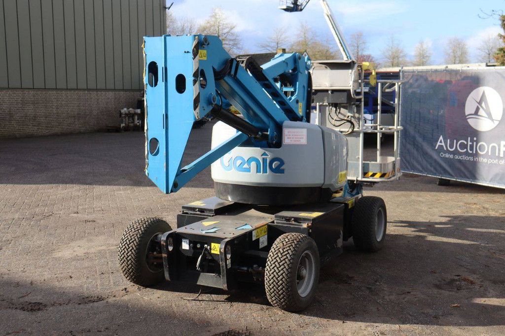 Genie Z-33/18 Electric Articulated Boom Lift 12m 2018
