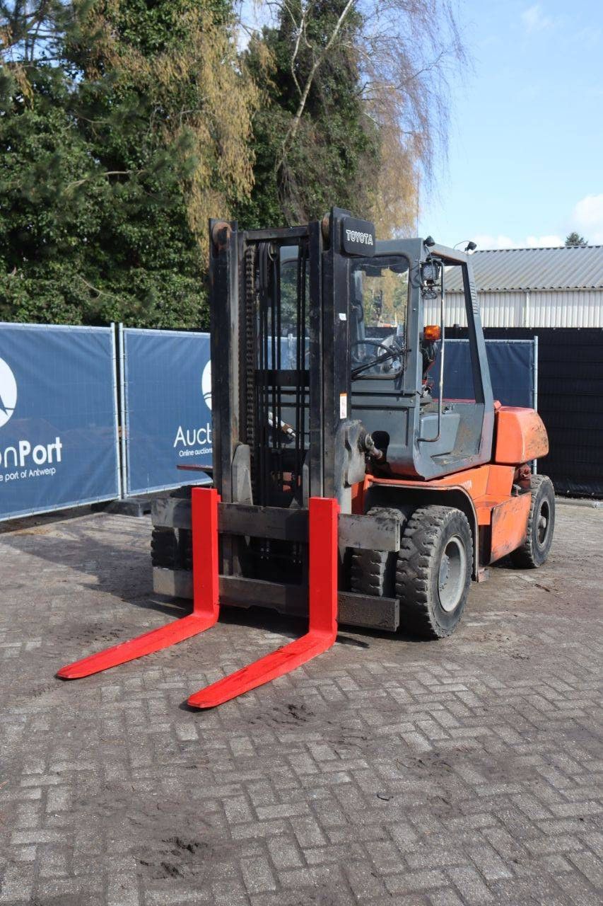 Heftruck Toyota Diesel 5500kg 3.0m 2005