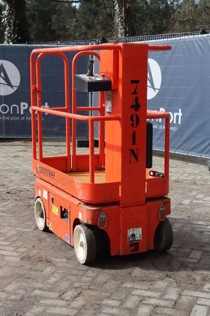 Mast Lift Snorkel M1230E Electric 5.6m