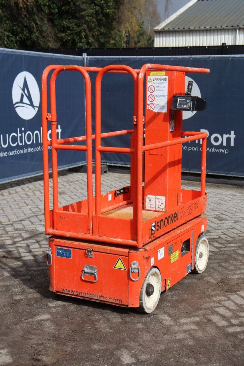 Mast Lift Snorkel M1230E Electric 5.6m