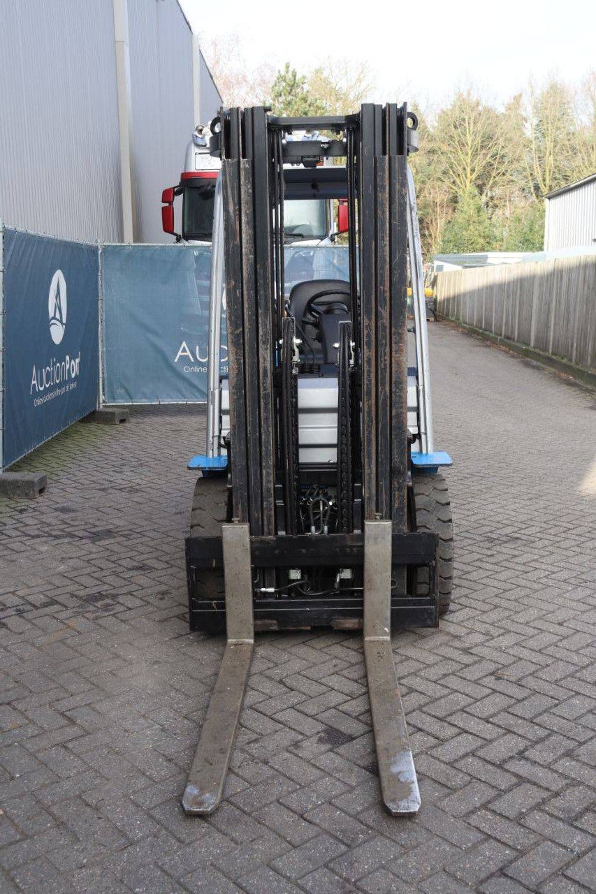 Gabelstapler CESAB M325 LPG 2500kg 4,56m 2020