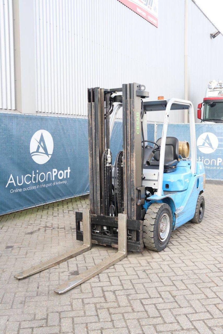 Gabelstapler CESAB M325 LPG 2500kg 4,56m 2020