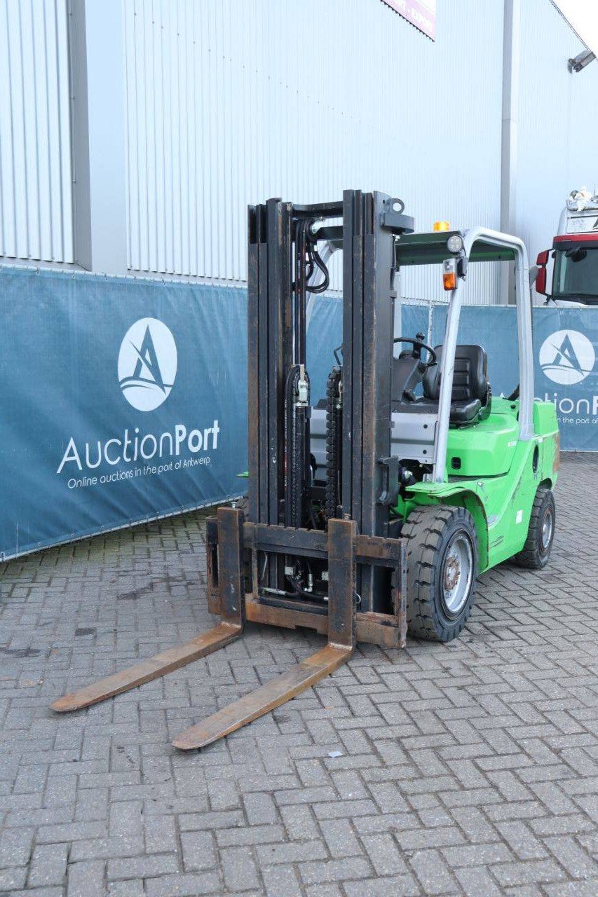 Forklift CESAB M330D Diesel 3000kg 4.5m 2015