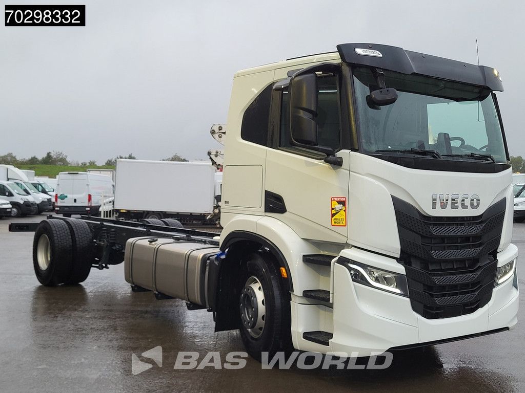 Iveco S-Way 340 4X2 NEW chassis! Automatic Navi ACC LED Euro 6