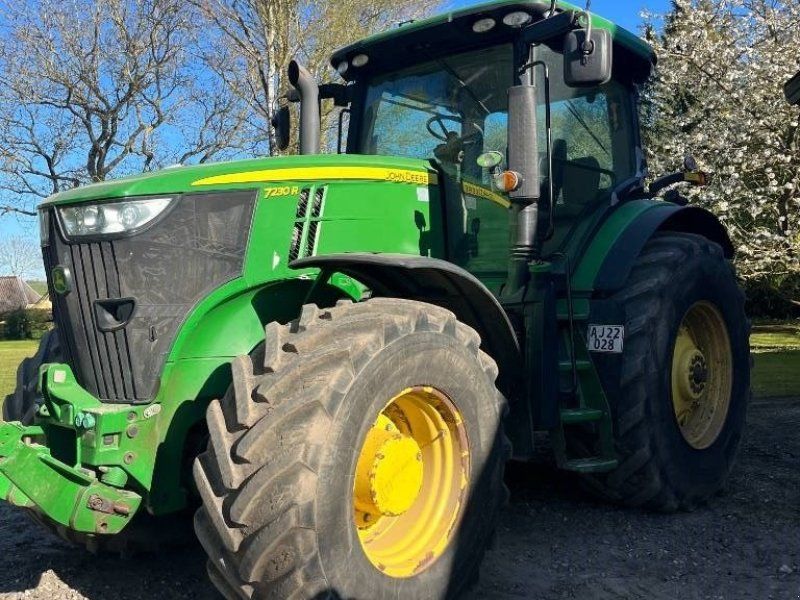 John Deere 7230 R
