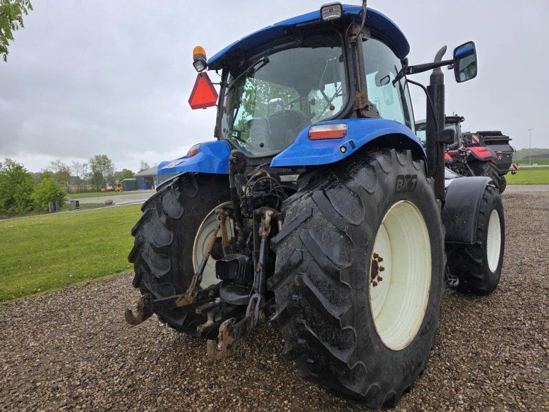 New Holland T6050 MED FRONTLIFT