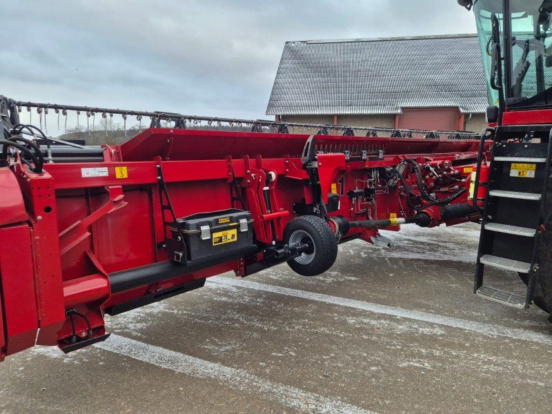 Case IH AXIAL-FLOW 8250