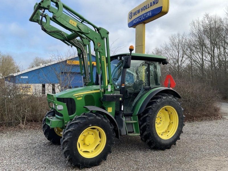 John Deere 5070M