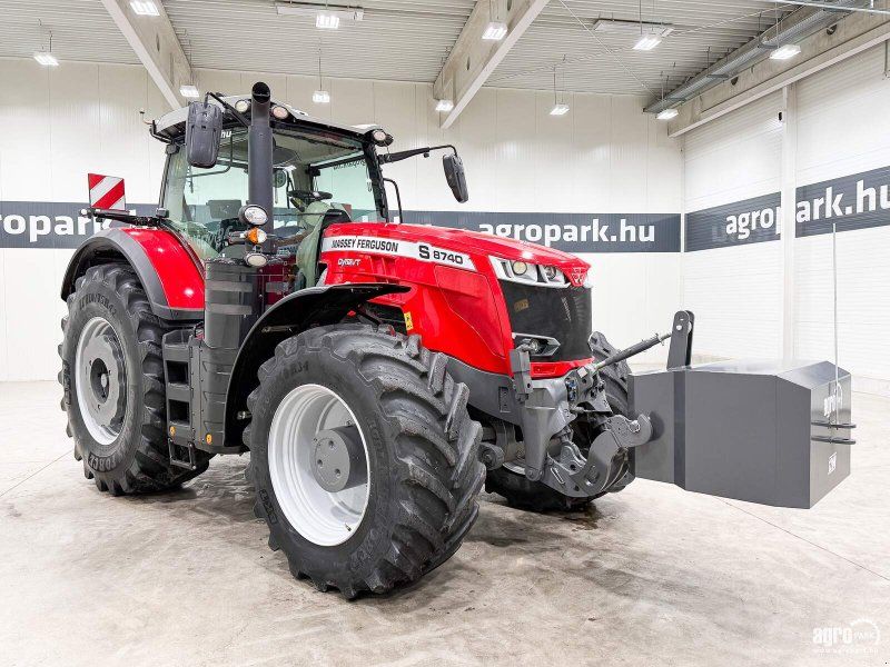 Massey Ferguson 8740S Dyna-VT 31 mph, suspended axle, suspended cab, RTK, air br