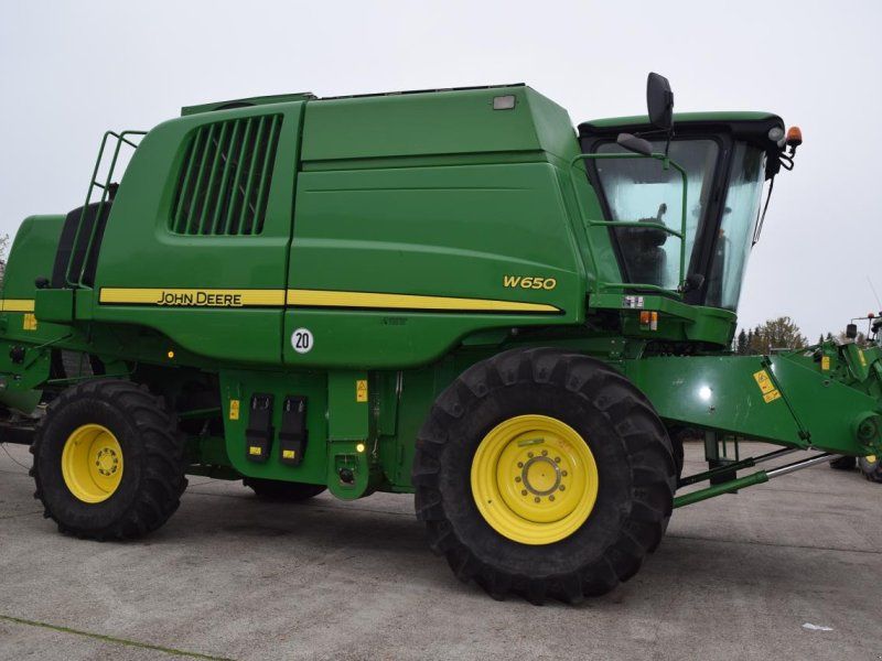 John Deere W 650