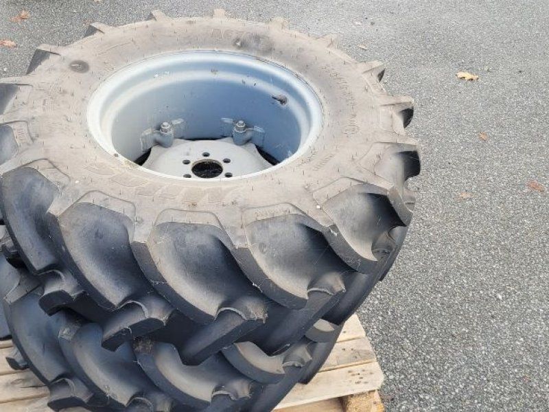 Mitas 360/70R20