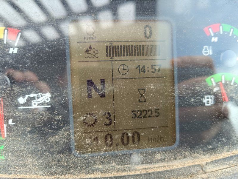 New Holland LM7.42