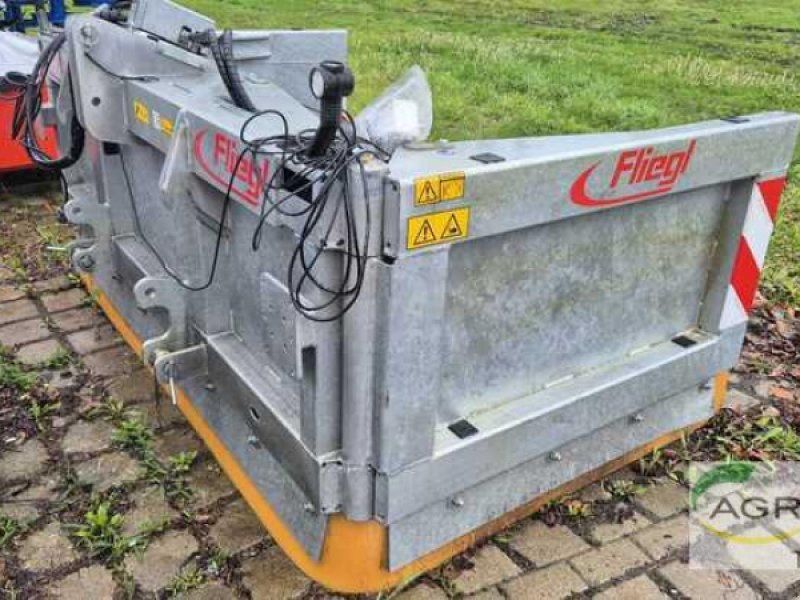 Fliegl RÄUM & SCHIEBESCHILD MAXI 5M