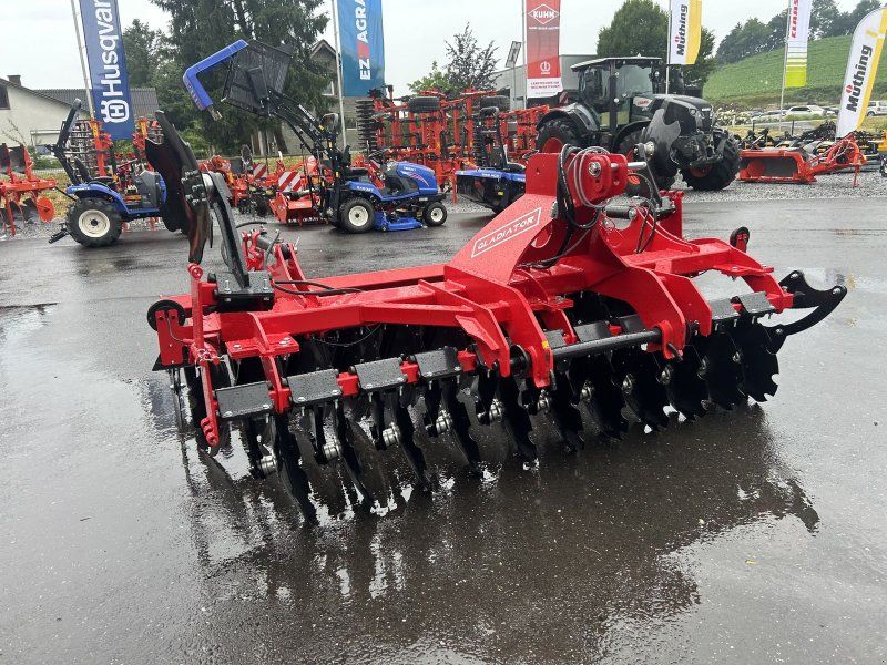 Stekro Gladiator RX 300