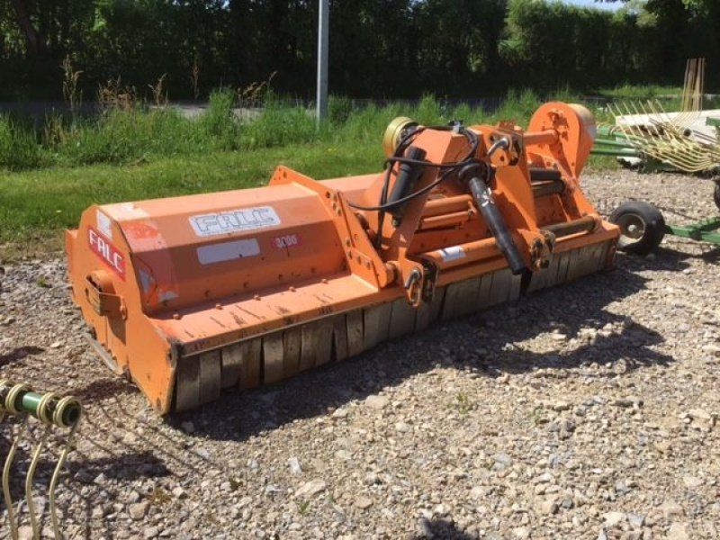 Falc 3000