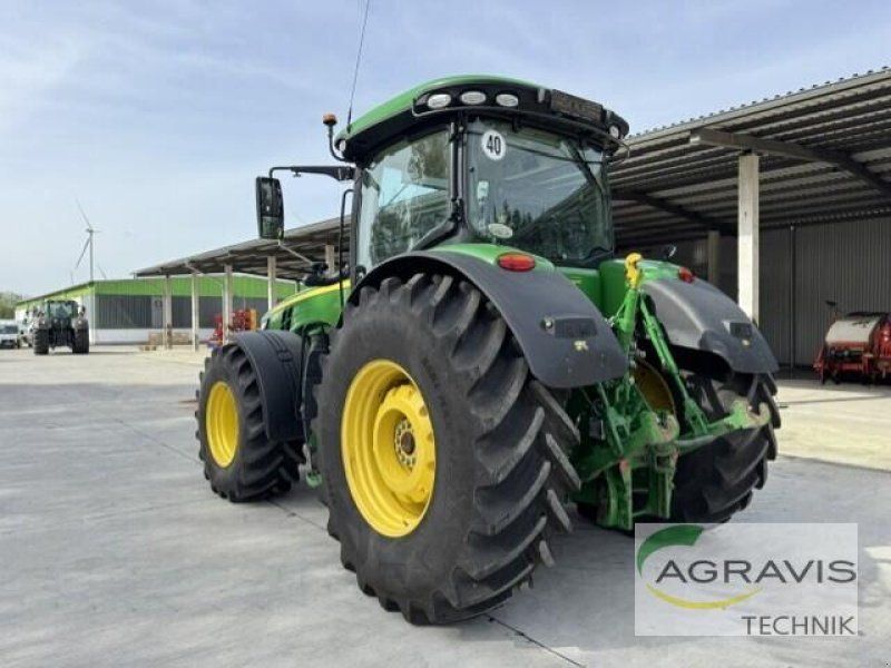 John Deere 8245R
