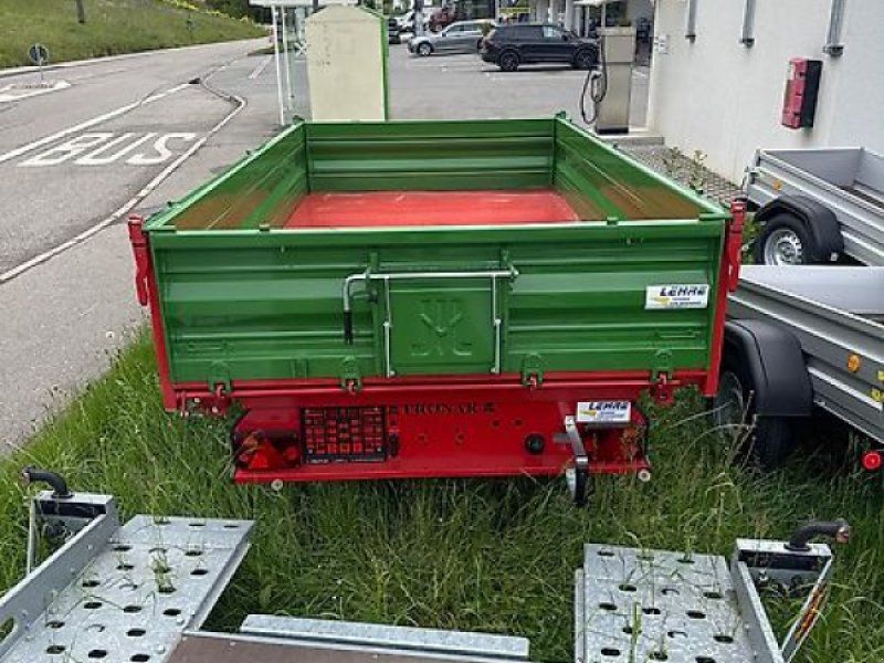Pronar T645/2 mit Auflaufbremse
