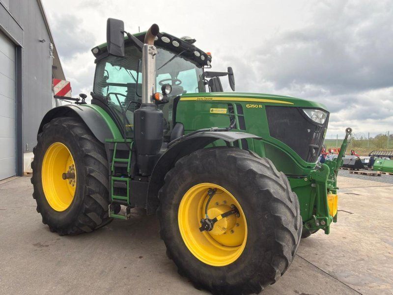 John Deere 6250R Steckachse, Command PRO