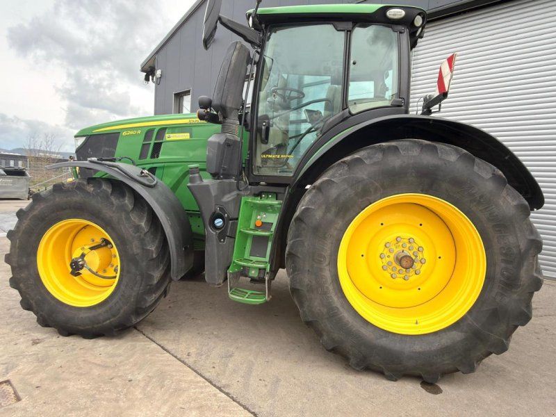 John Deere 6250R Steckachse, Command PRO