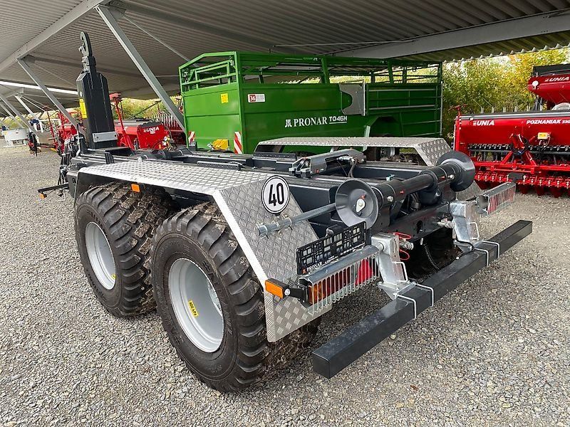 Pronar T 285 Haken-Anhänger 21 to Boogie-Fahrwerk