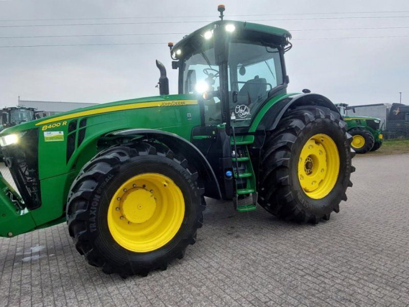 John Deere 8400R