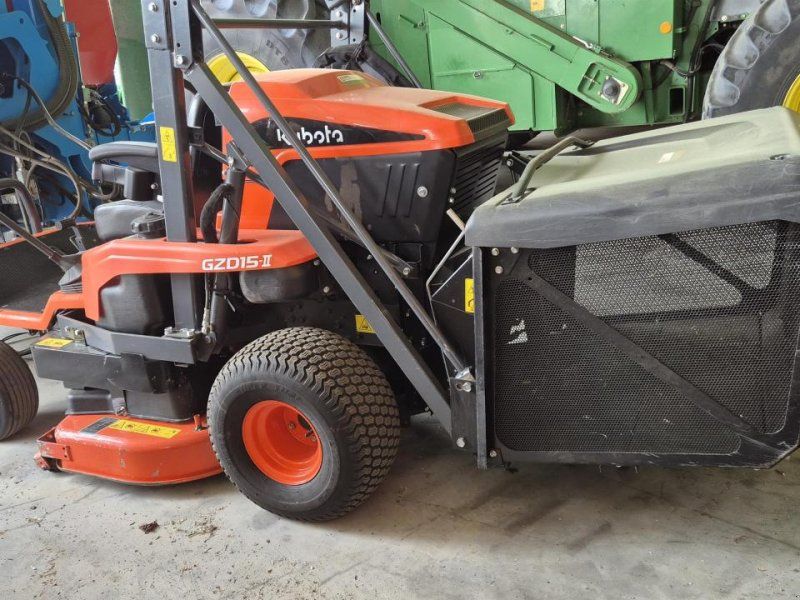 Kubota GZD15 HD-3 Zeroturn + Hochentleerung