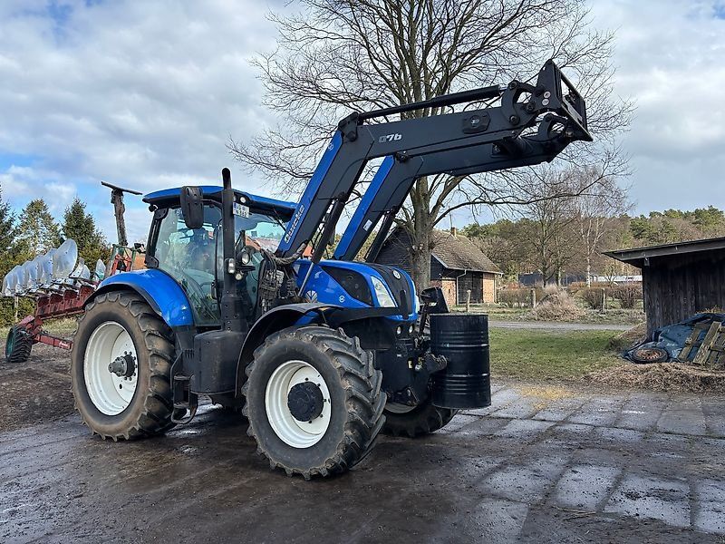New Holland T 7.245 Power Command