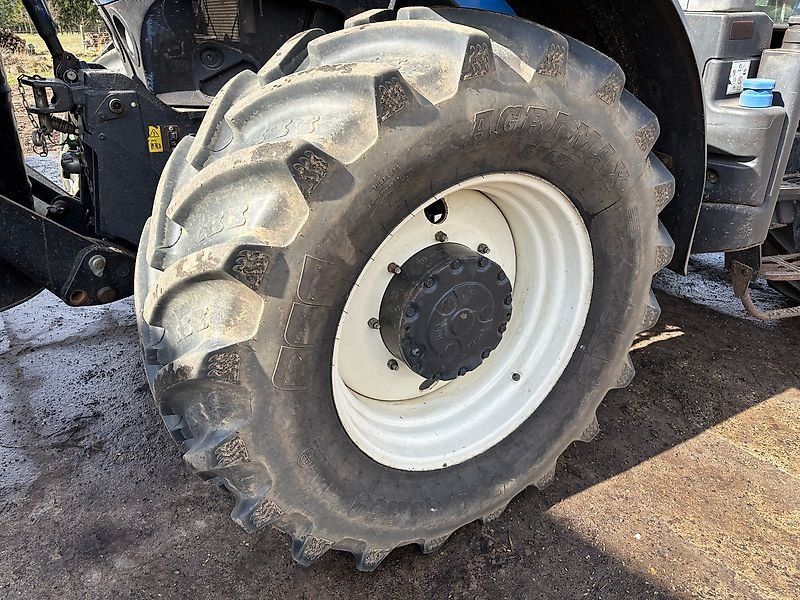 New Holland T 7.245 Power Command
