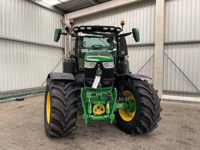John Deere 6R 250