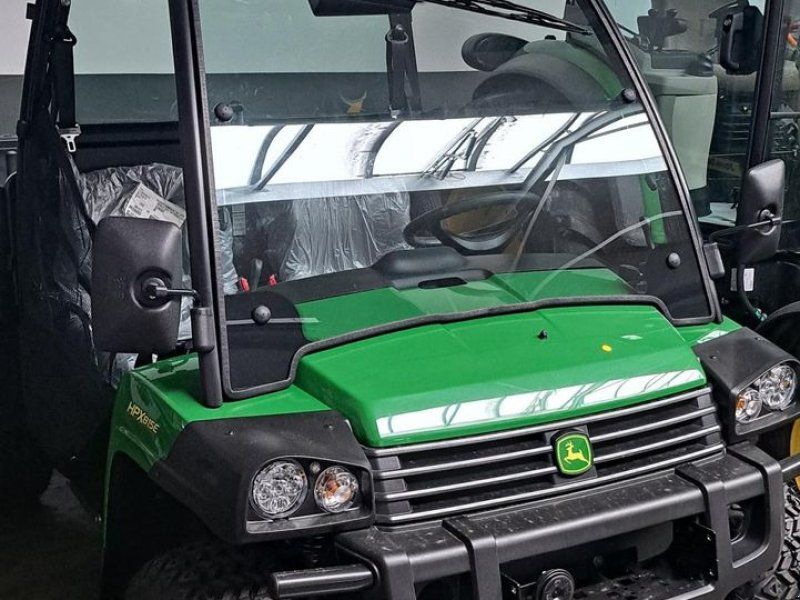 John Deere Gator