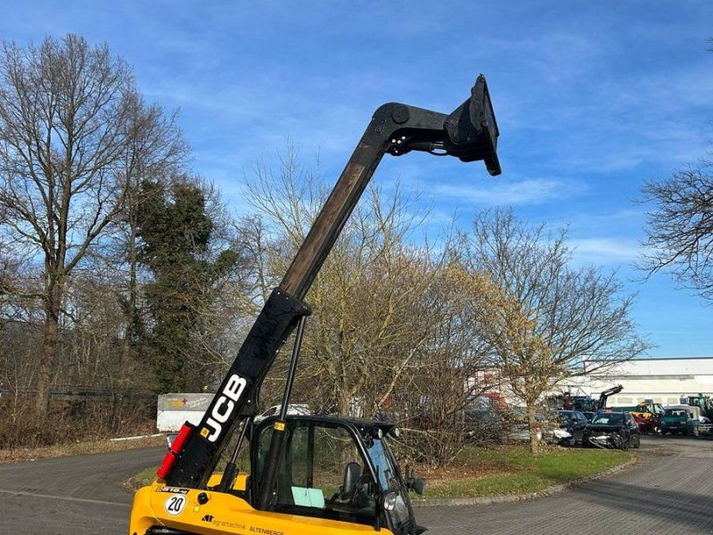JCB 516-40