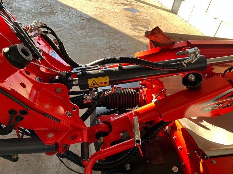 Kuhn FC 8830D