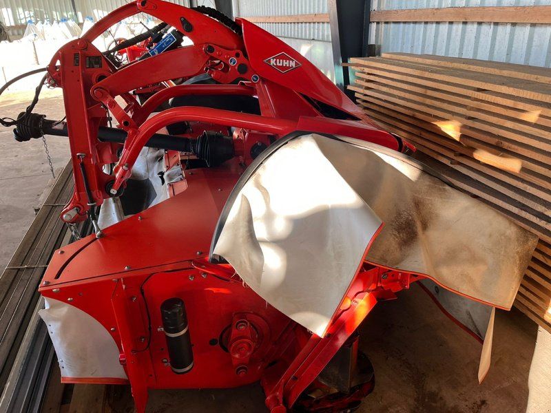 Kuhn FC 8830D