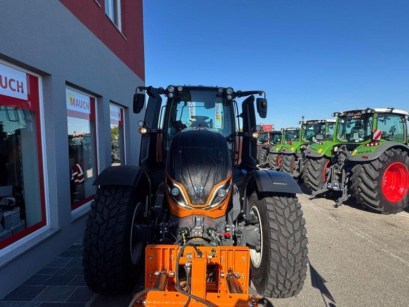 Valtra T215