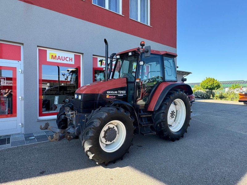 New Holland TS100