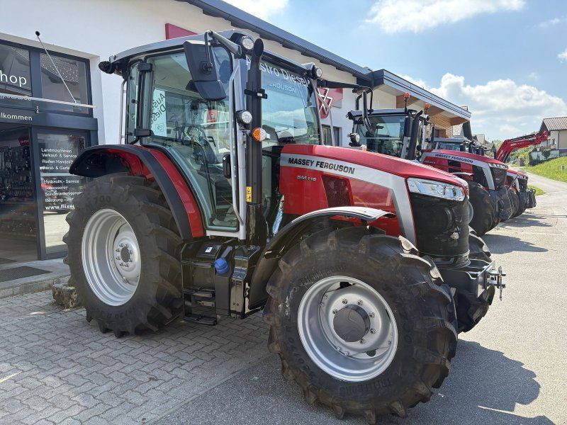 Massey Ferguson 5M.115