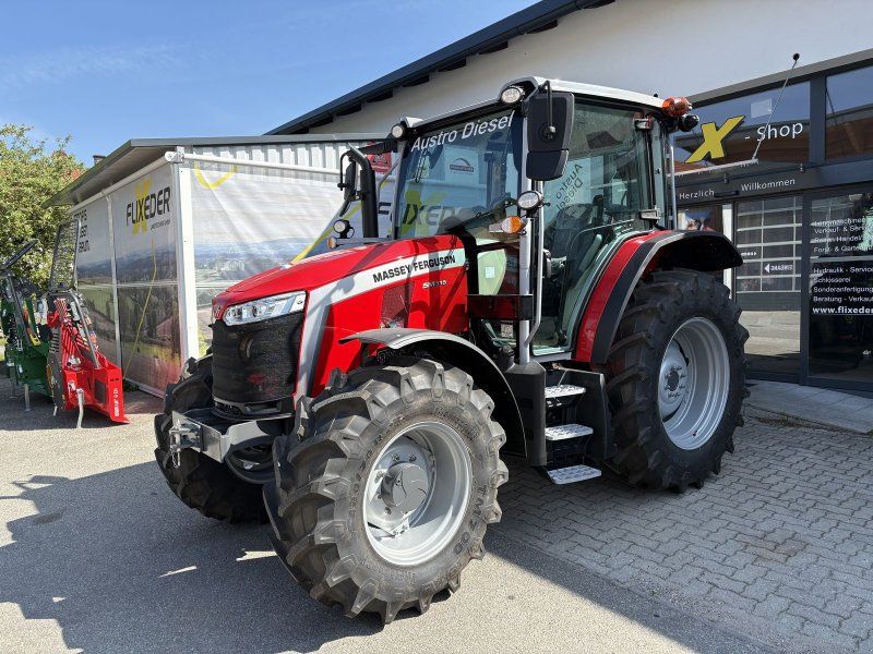 Massey Ferguson 5M.115