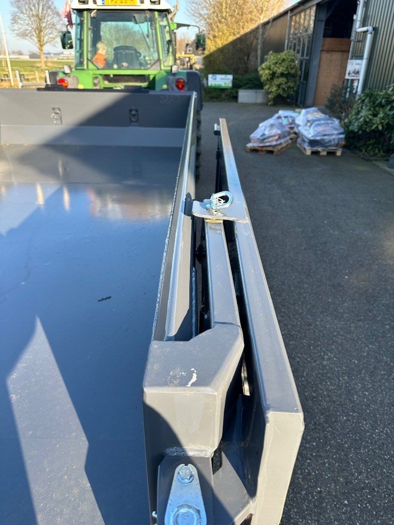 Palmse Trailer PT600E-1A bakkenwagen bakkenkar kipper dumper