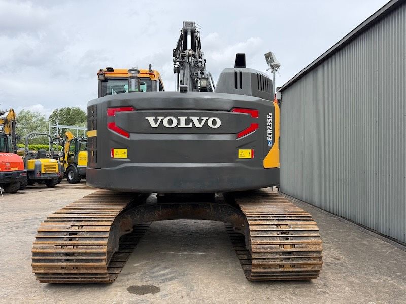 Volvo ECR 235 E