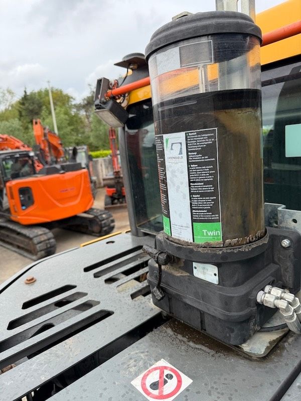 Volvo ECR 235 E